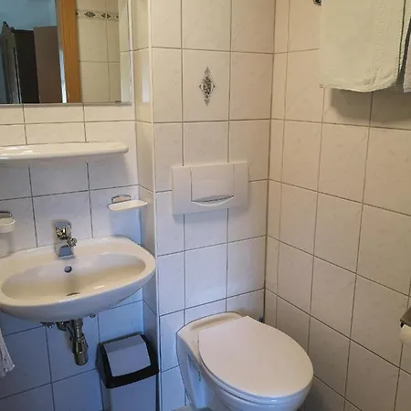 Schlager Taxerhof Konukevi *